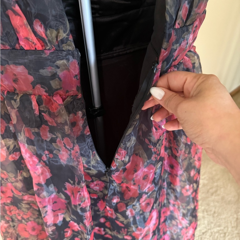 Lulus Floral V-Neck Maxi Dress - Picture 4 of 6